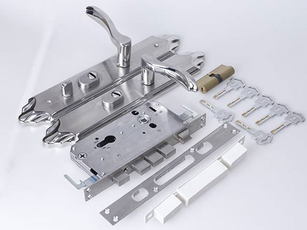 永嘉換鎖芯(110換鎖)