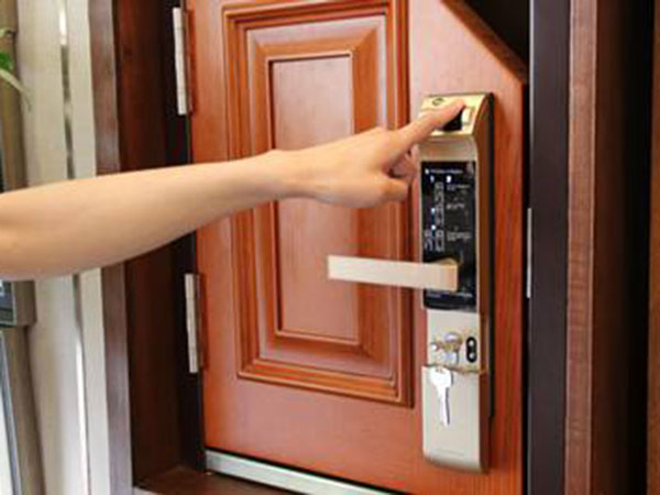 潛江上門開鎖電話(修鎖換鎖公司電話)